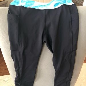 Ivivva Girl (Lululemon) Black Crop Leggings 12